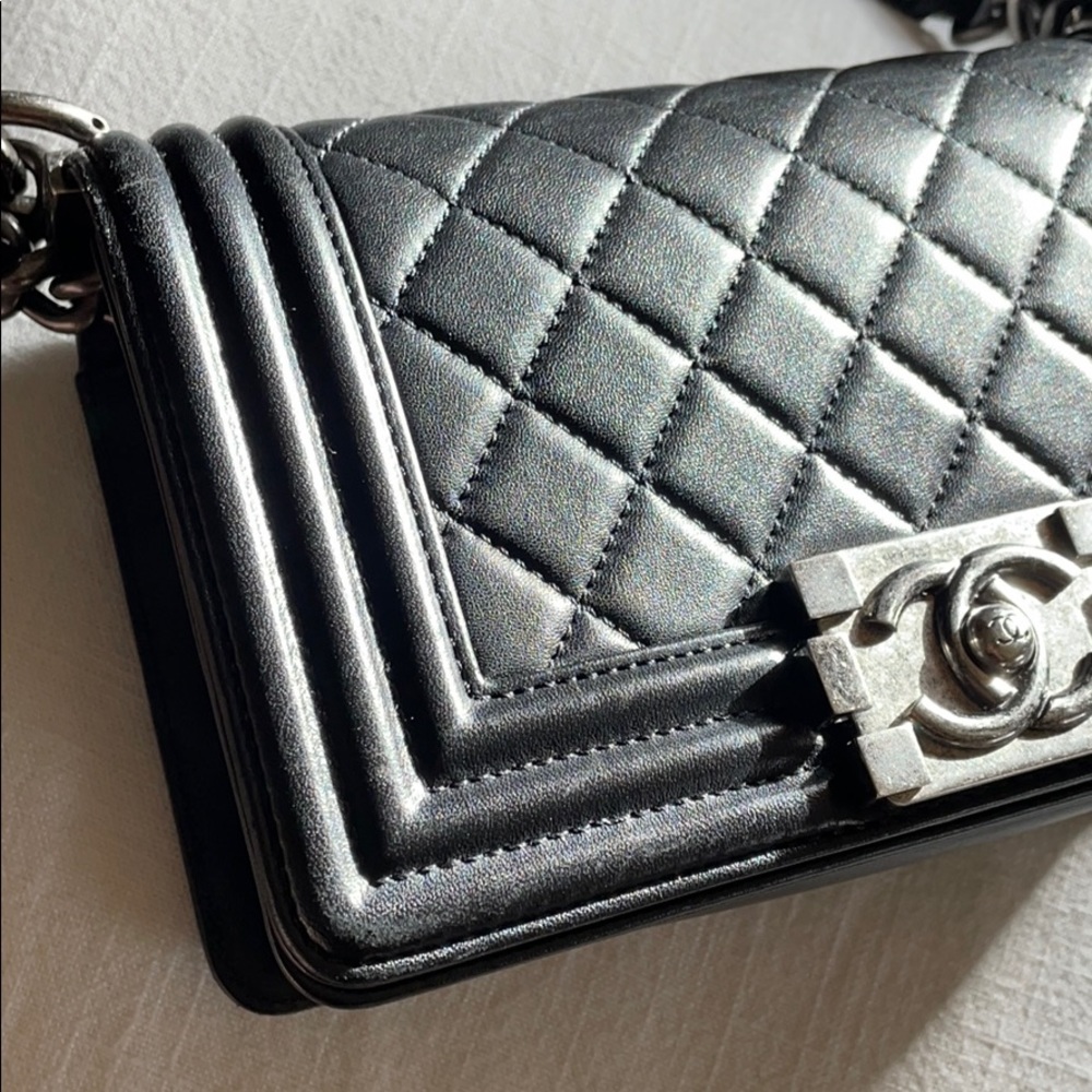 ***SOLD*** Chanel Small Boy Lambskin - Picture 8 of 13